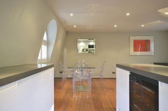 The Kensington Apartment