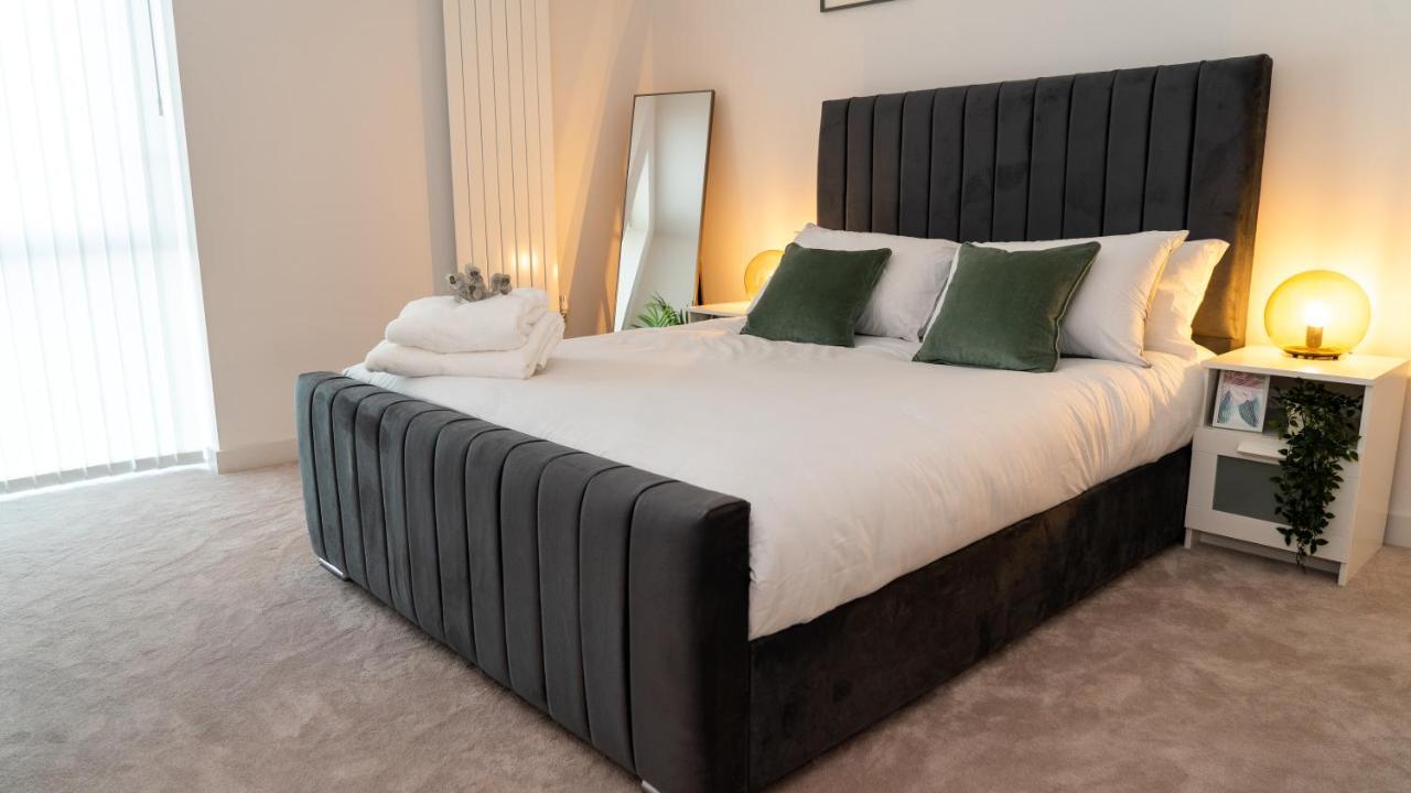 Royal Wharf - 1 Bed - Balcony - River & City View Apartamento *
