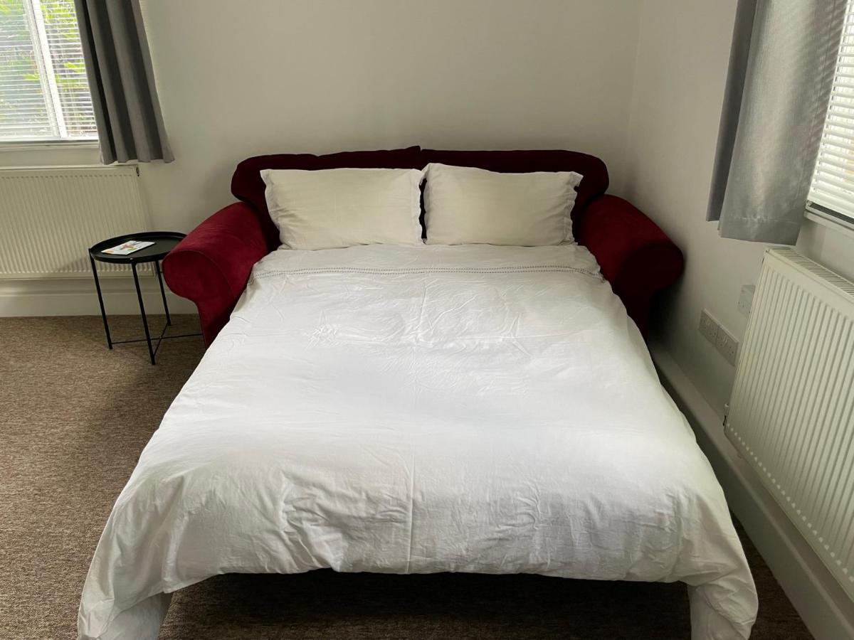 Charming In Chiswick Apartment