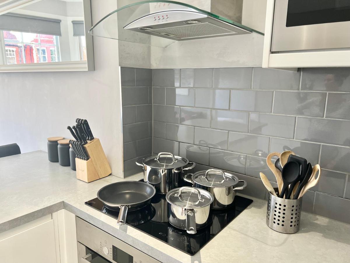 Apartamento 2 Bedroom In South Hampstead Londres