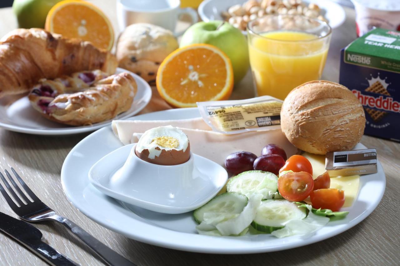 Western Northfields Ealing Hotel London