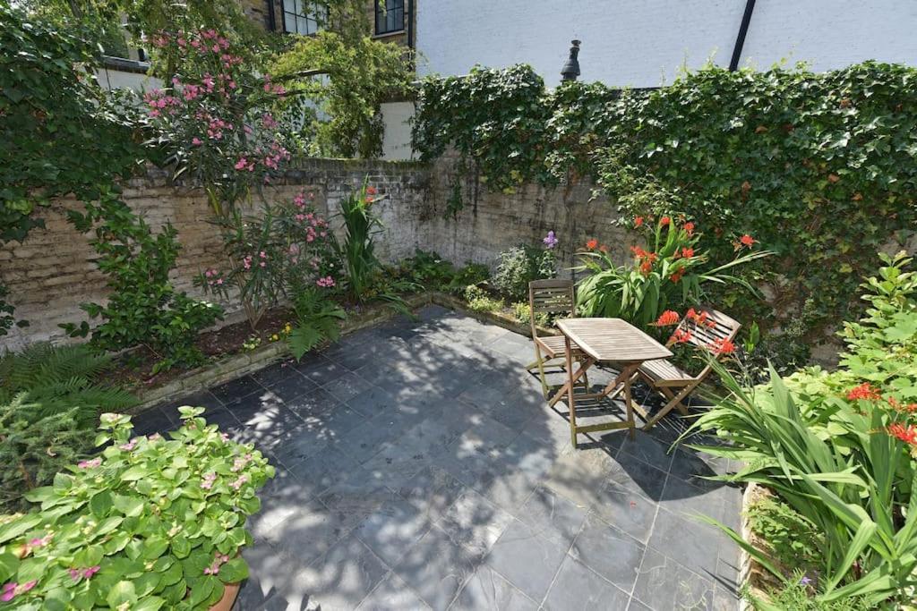 Pooters London, Elegant Townhouse, Very Holiday home *
