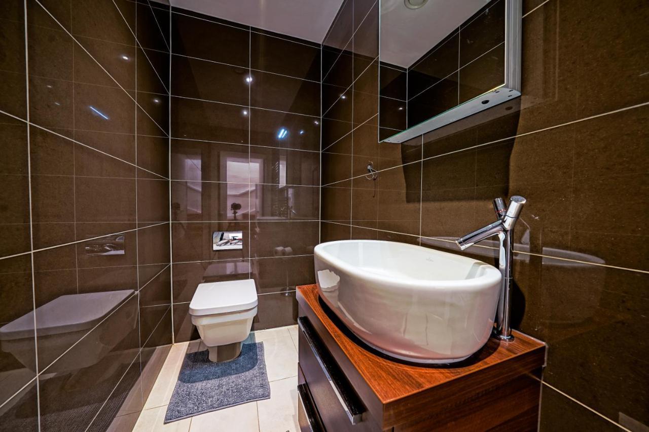 Contemporary High Street Kensington Appartement Londen