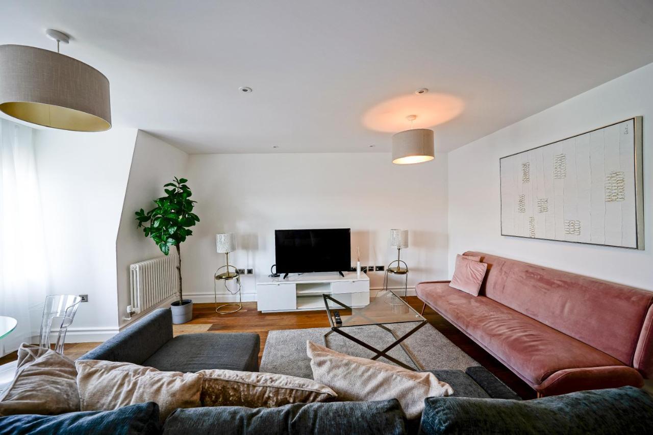 Contemporary High Street Kensington Appartement