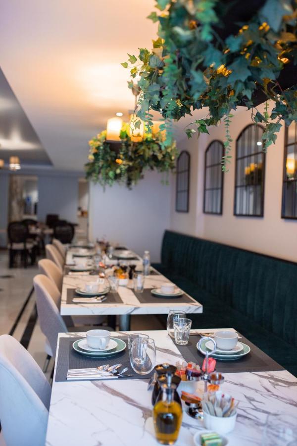 Merit Kensington Hotel 4*