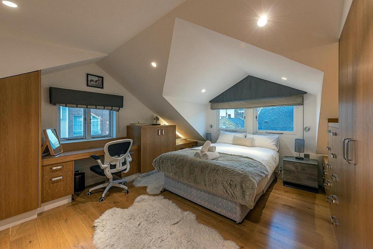 Holiday home New Stunning 5bd Mews House