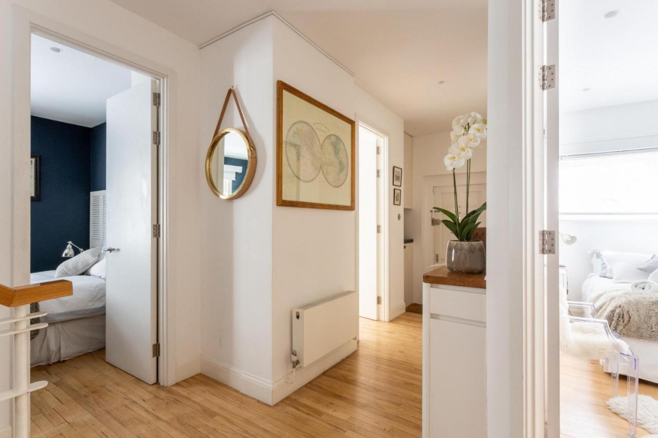 New Stunning 5bd Mews House * London