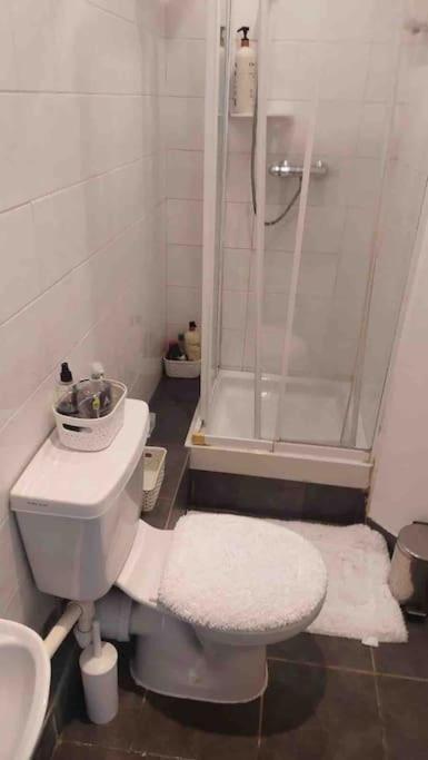 Private Guest In Tooting Homestay *