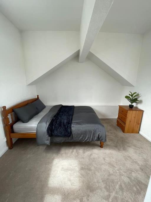 Private Guest In Tooting Homestay London