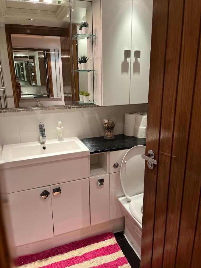 Stunning 1 Bedroom In Stunning Location - Mayfair Area Londen