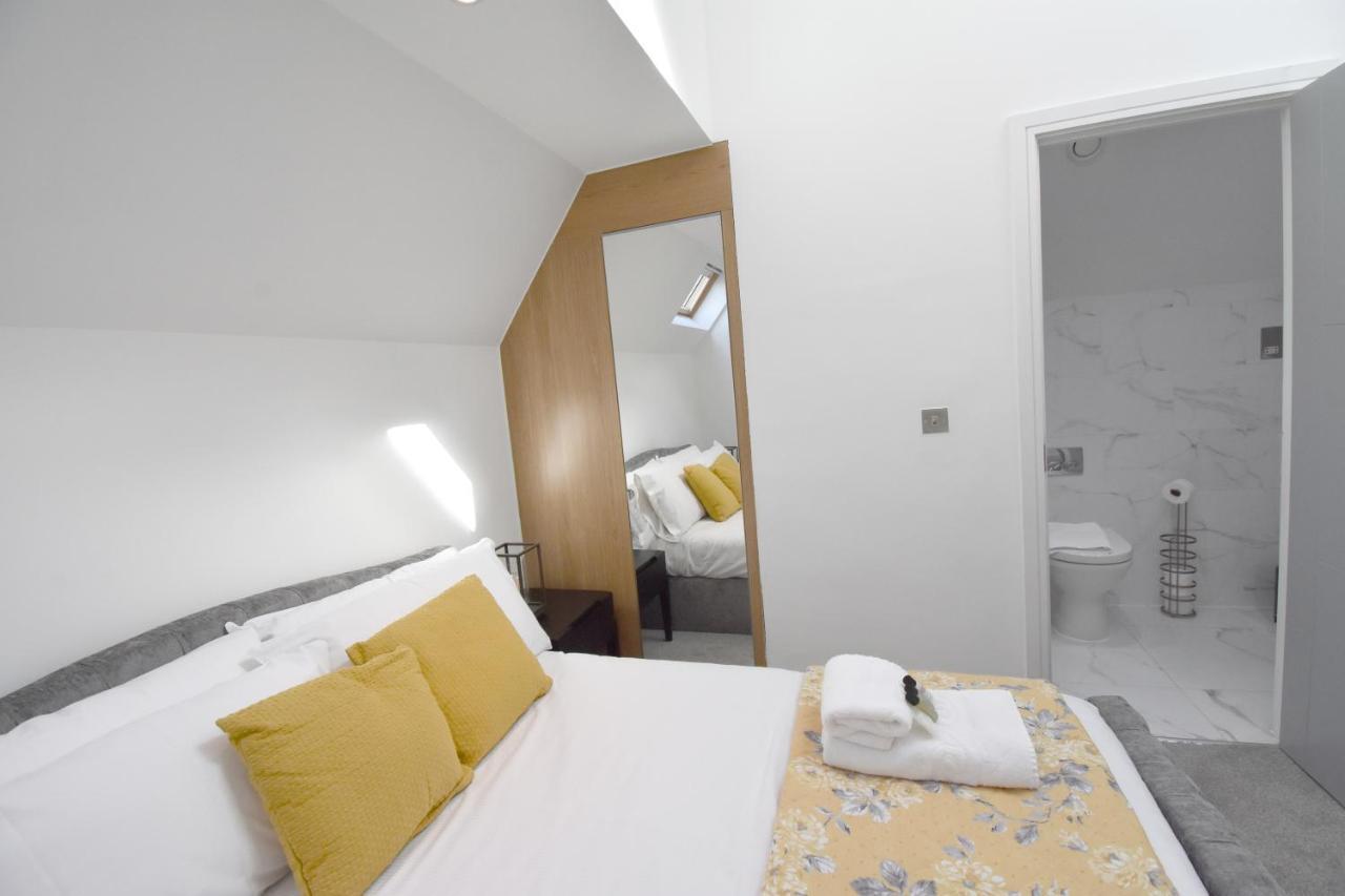 Northside Ealing Apartment London