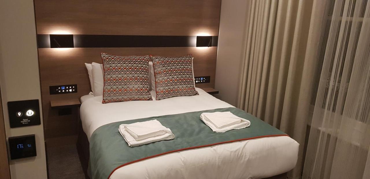 Hotel Merit Kensington