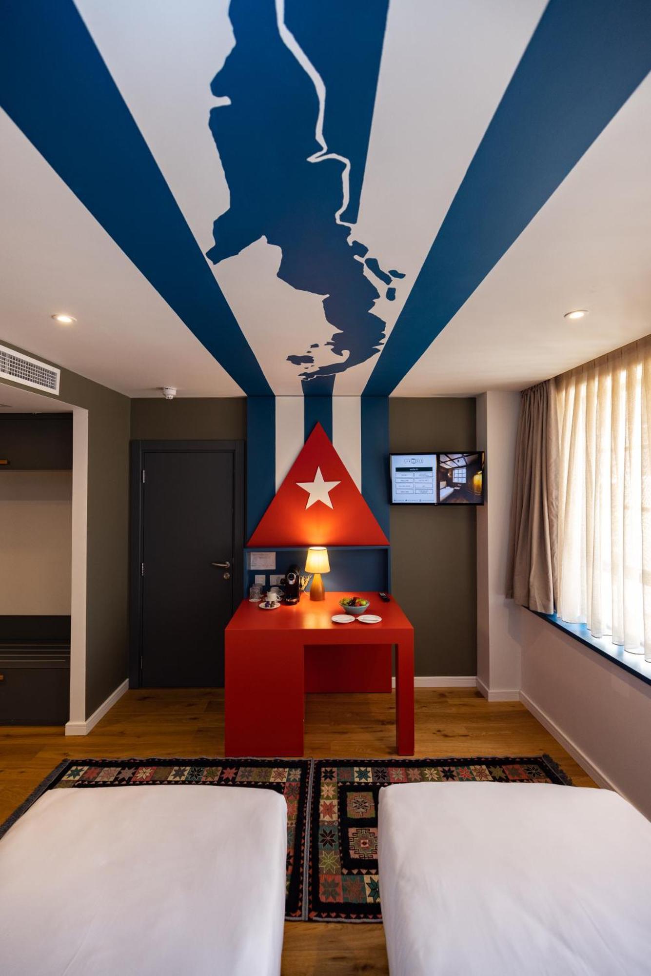 Limehouse Library 4*