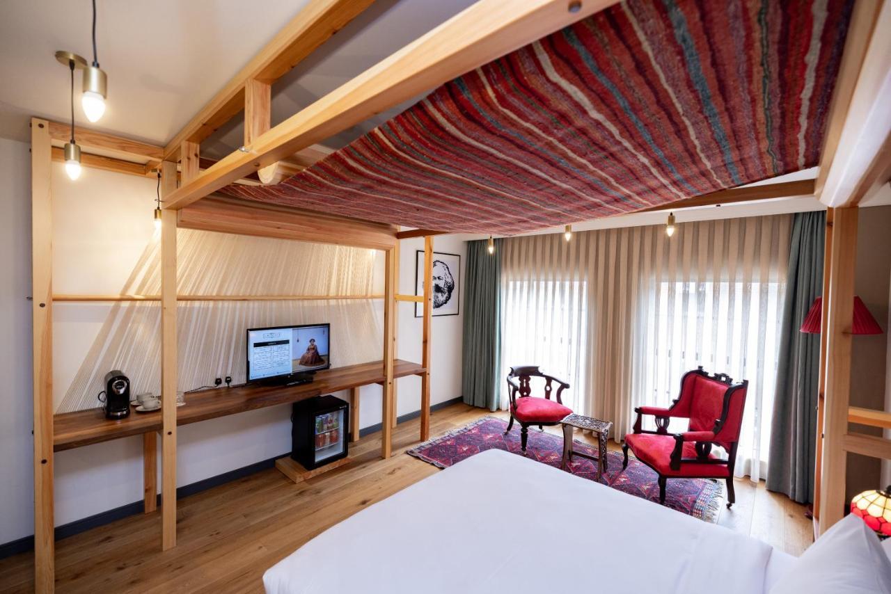 Hotel Limehouse Library Londen