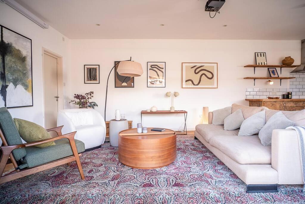 Penthouse At The Old Tea Factory *
