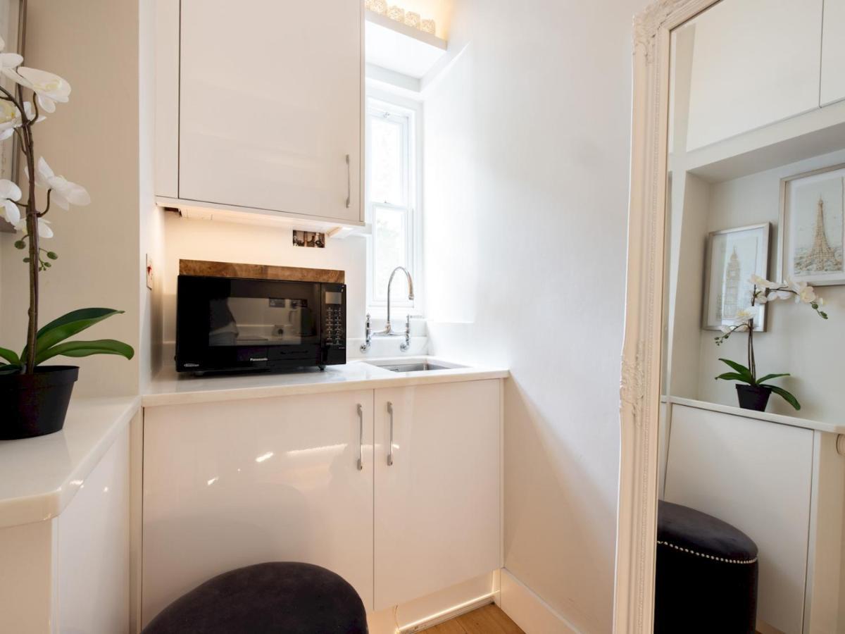 Apartment Pass The Keys Chic 1 Bedroom Flat Steps Of King's Road Chelsea
