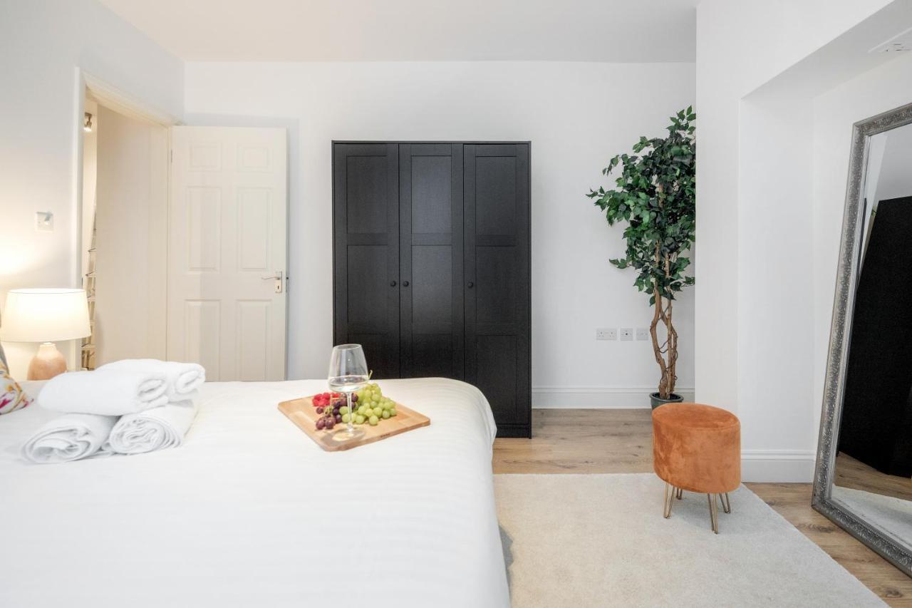 Elegant 3bed In Kensington Olympia Apartment *