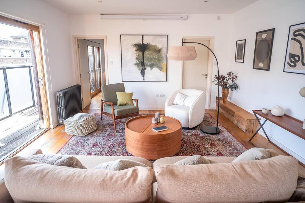 Penthouse At The Old Tea Factory Apartment London