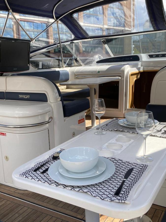 Entire Boat At St Katherine Docks 2 Available Select Using Options Londen