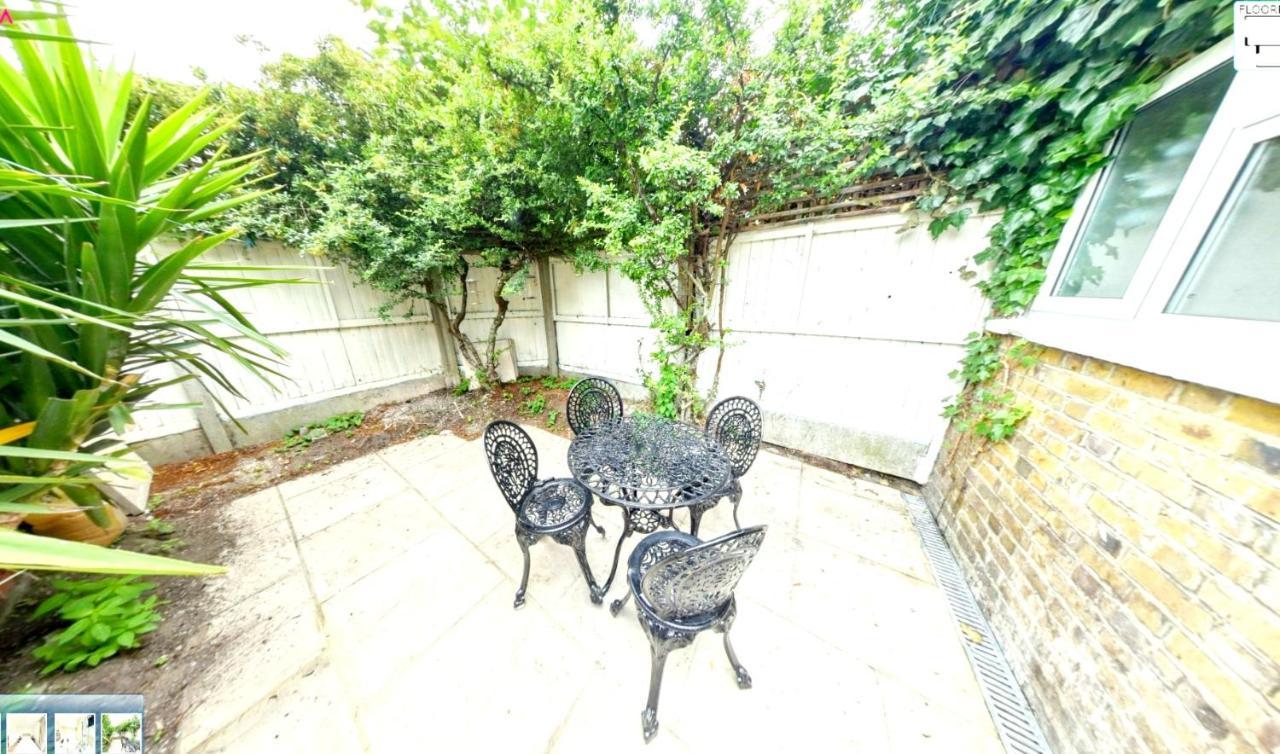 Holiday home Charming 2-bed House In