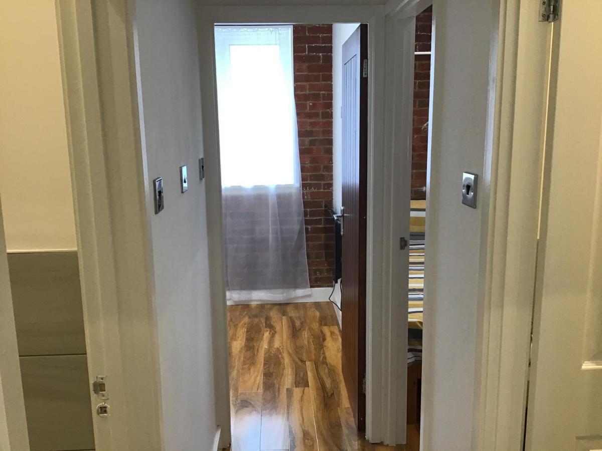 Residential Quarters, The Bungalow - Shooters Hill Holiday home London