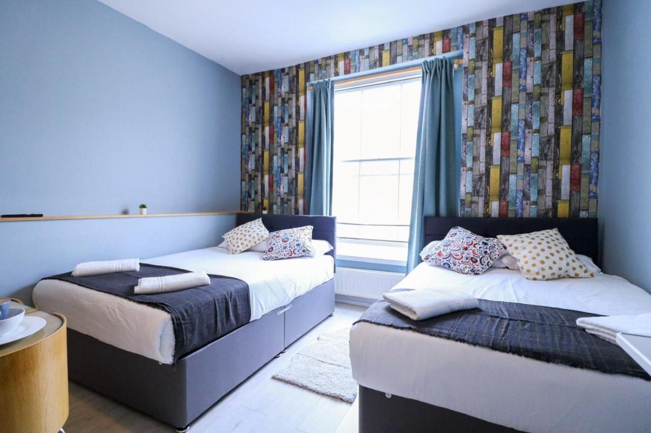 Superb Next To Hyde Park * London