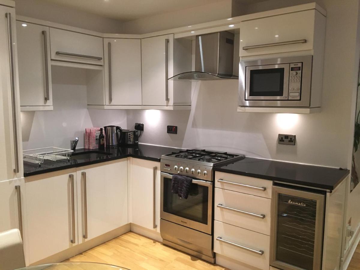 Laconic & Modern Close To Canary Wharf Appartement Londen