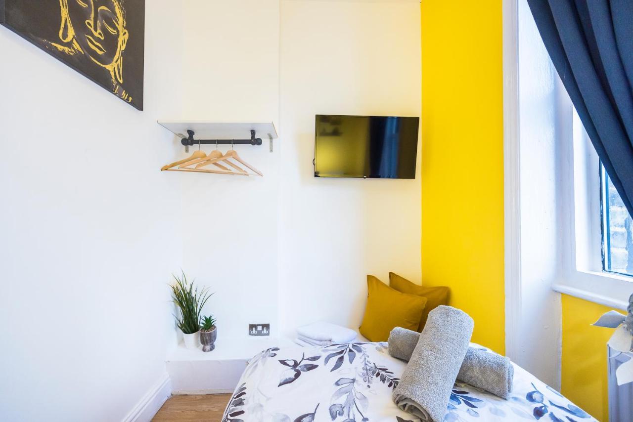 Pimlico Hub Guest house *