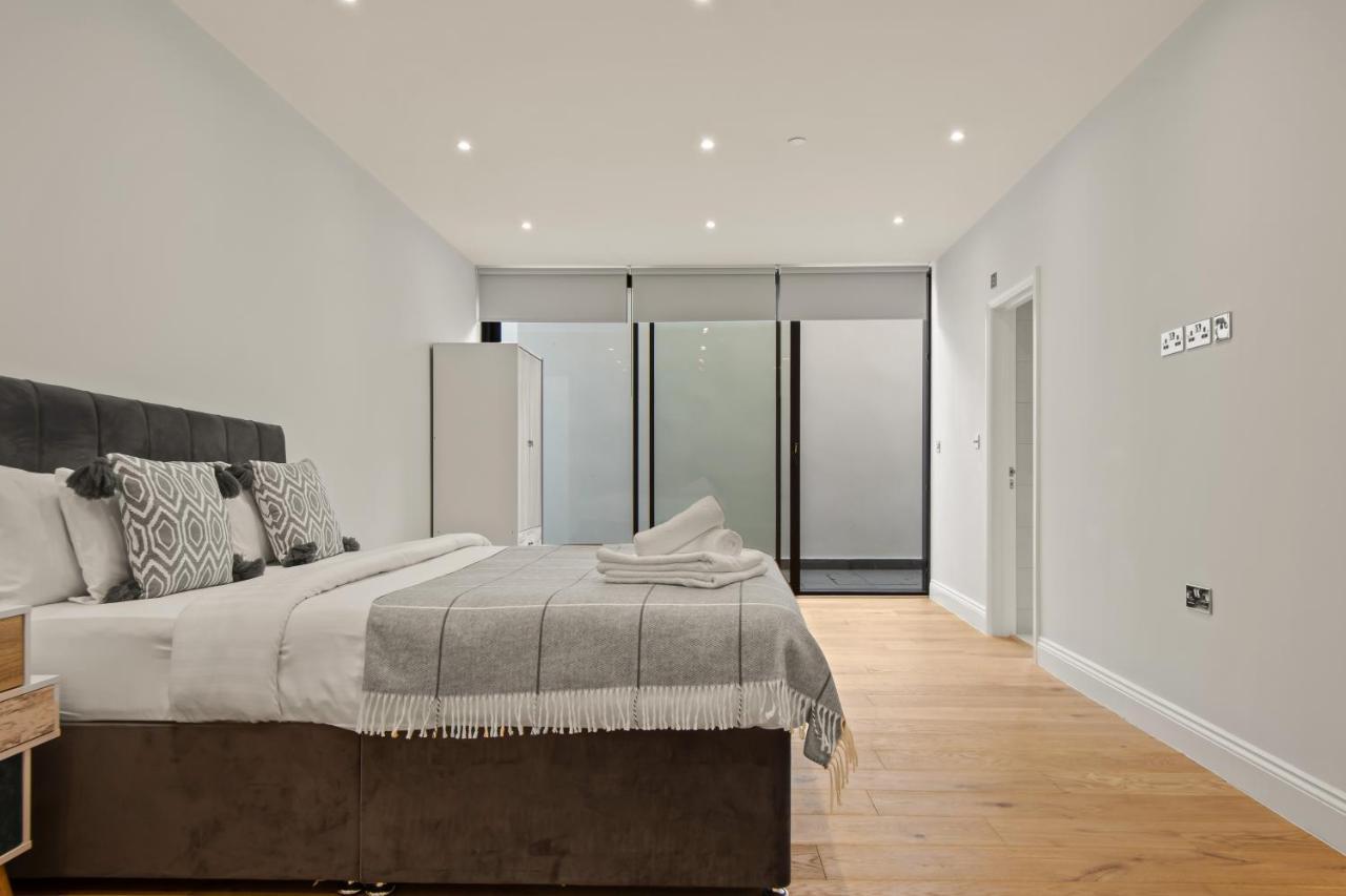 Mysquare Dalston Three Bed