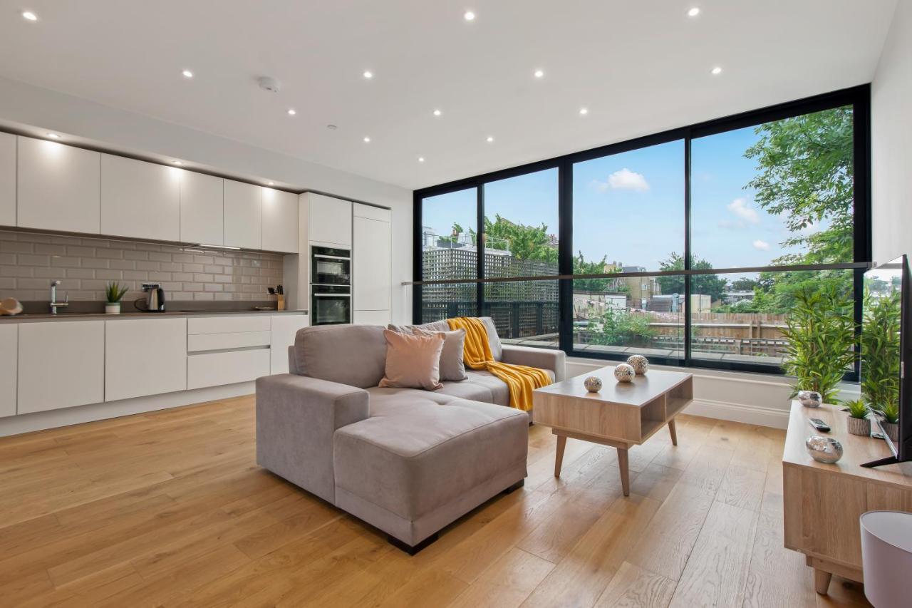 Apartment Mysquare Dalston Three Bed London