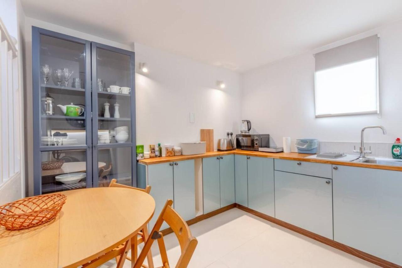 Cosy 1 Bedroom Near Wimbledon Station Apartment London