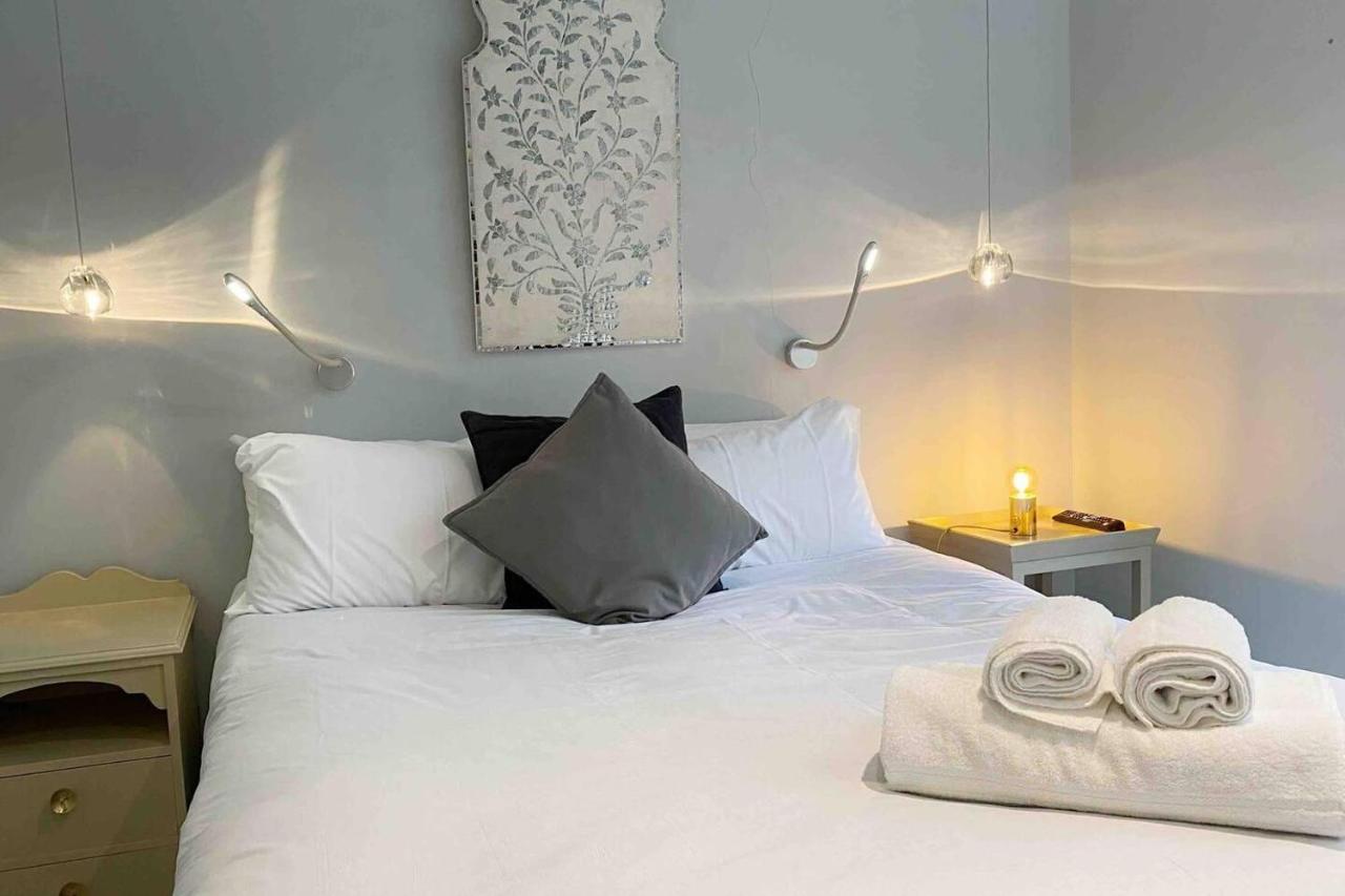 Charming 2-bed Apt With 2 Bathtub Central Apartamento Londres