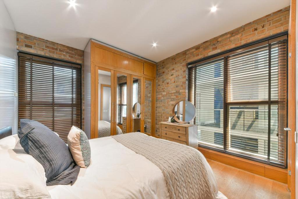 Magnific Tower Bridge Apartment