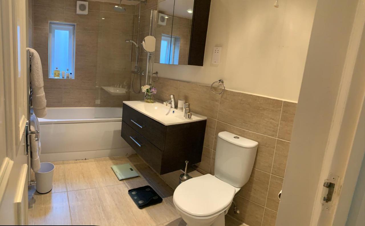 Apartment 1st Floor Luxury 2 Bedroom 1 Bathroom Hampstead *