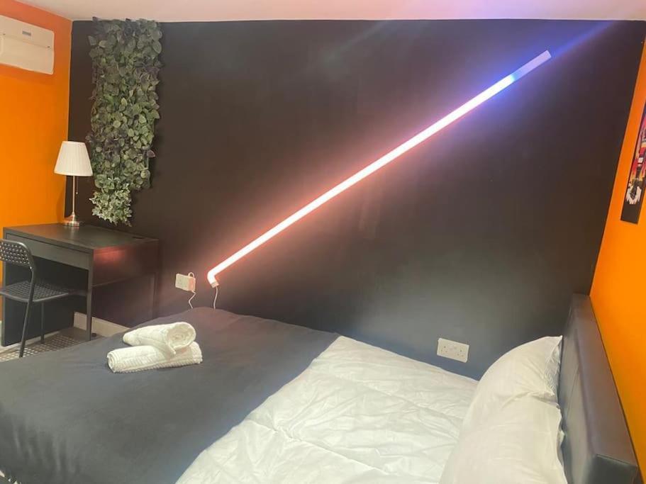 Private Garden 1bed Studio Apart Battersea Perfect For Coupled Or Solo Travellers Pet Friendly Free Netflix & Wifi Apartment