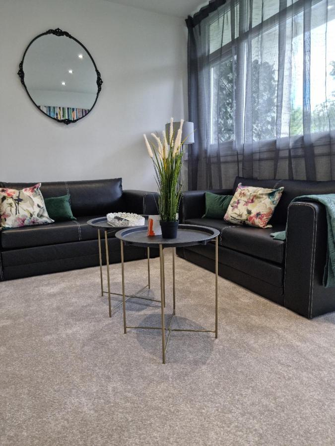 Remarkable 3-bed In Appartement *
