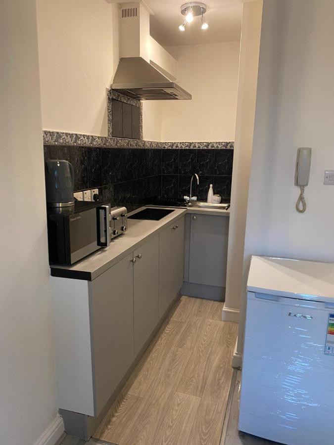 Luxury 1 Bedroom *