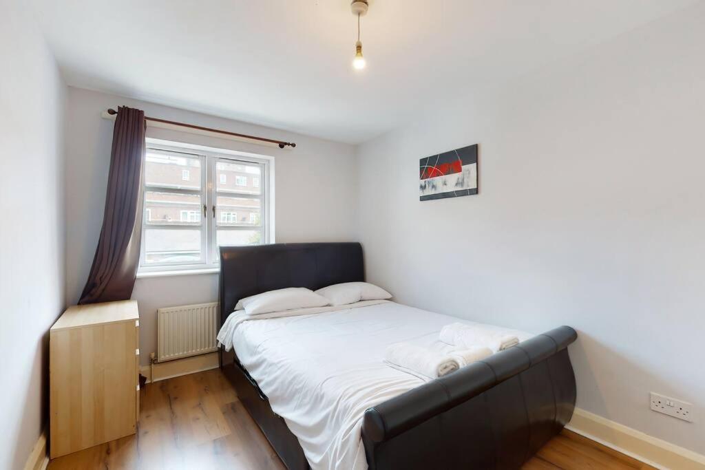 Apartment Spacious 4 Bedroom With Garden In London