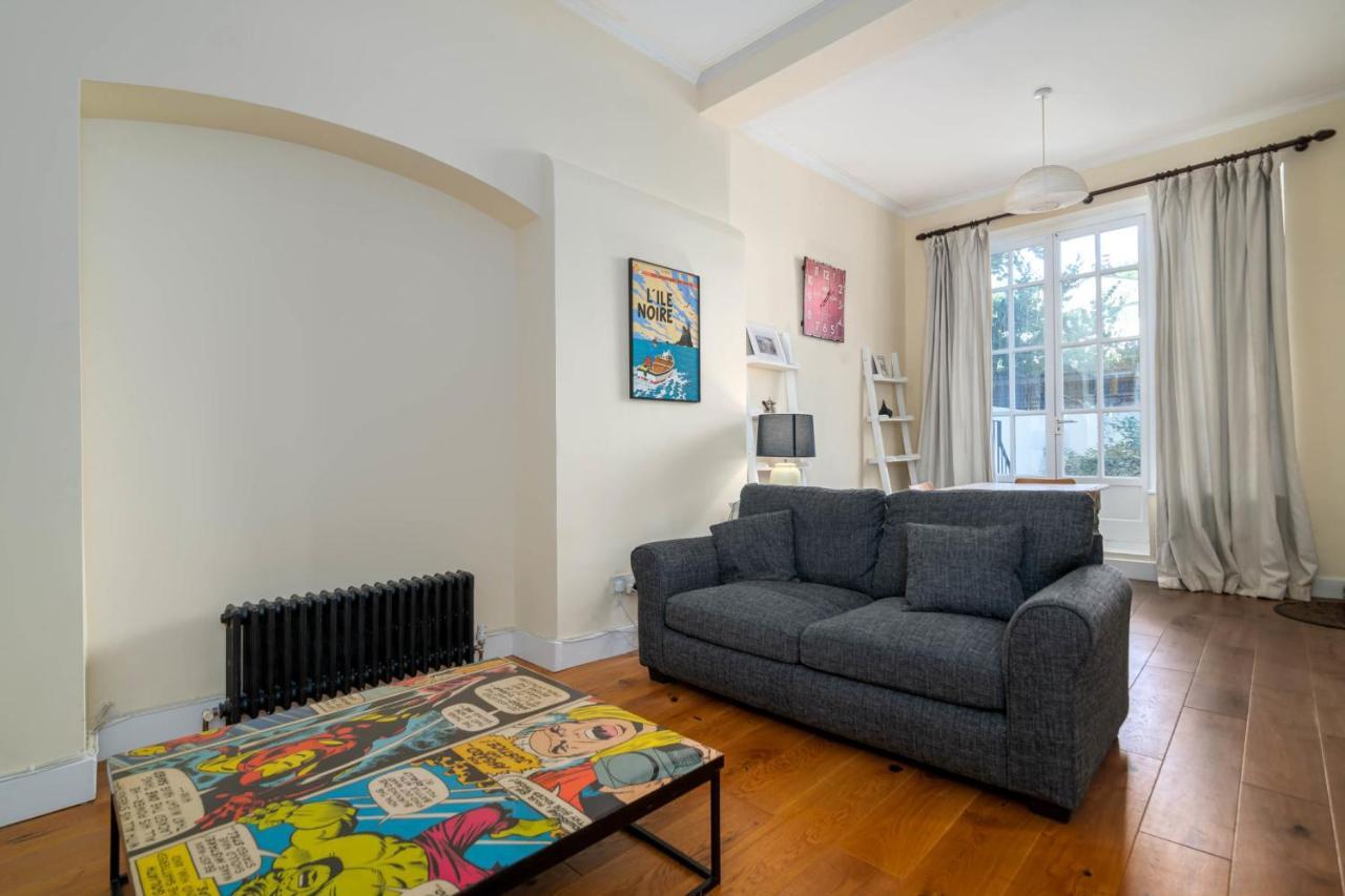 Guestready - Former Pub-turned-one Bedroom Flat London