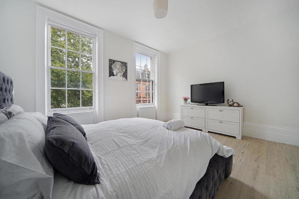 2 Bed Camberwell Champion Park Denmark Brixton London