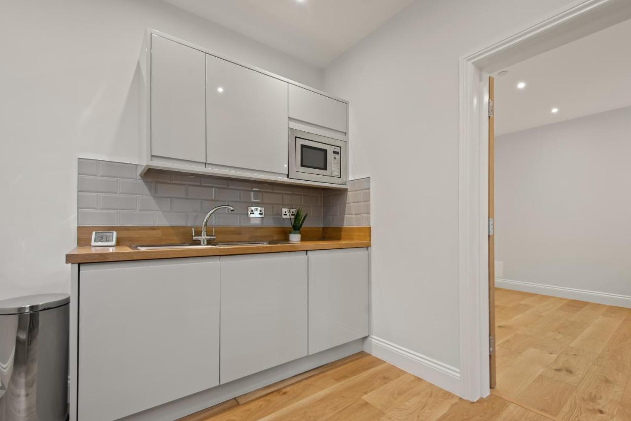 Mysquare Dalston Three Bed Apartment London