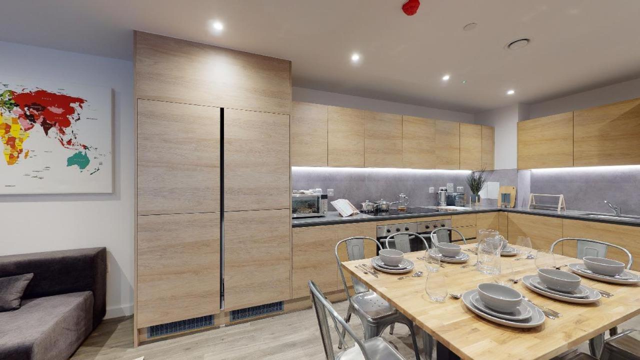 For Students Only Private Bedrooms With Shared Kitchen At Great Court In Apartment