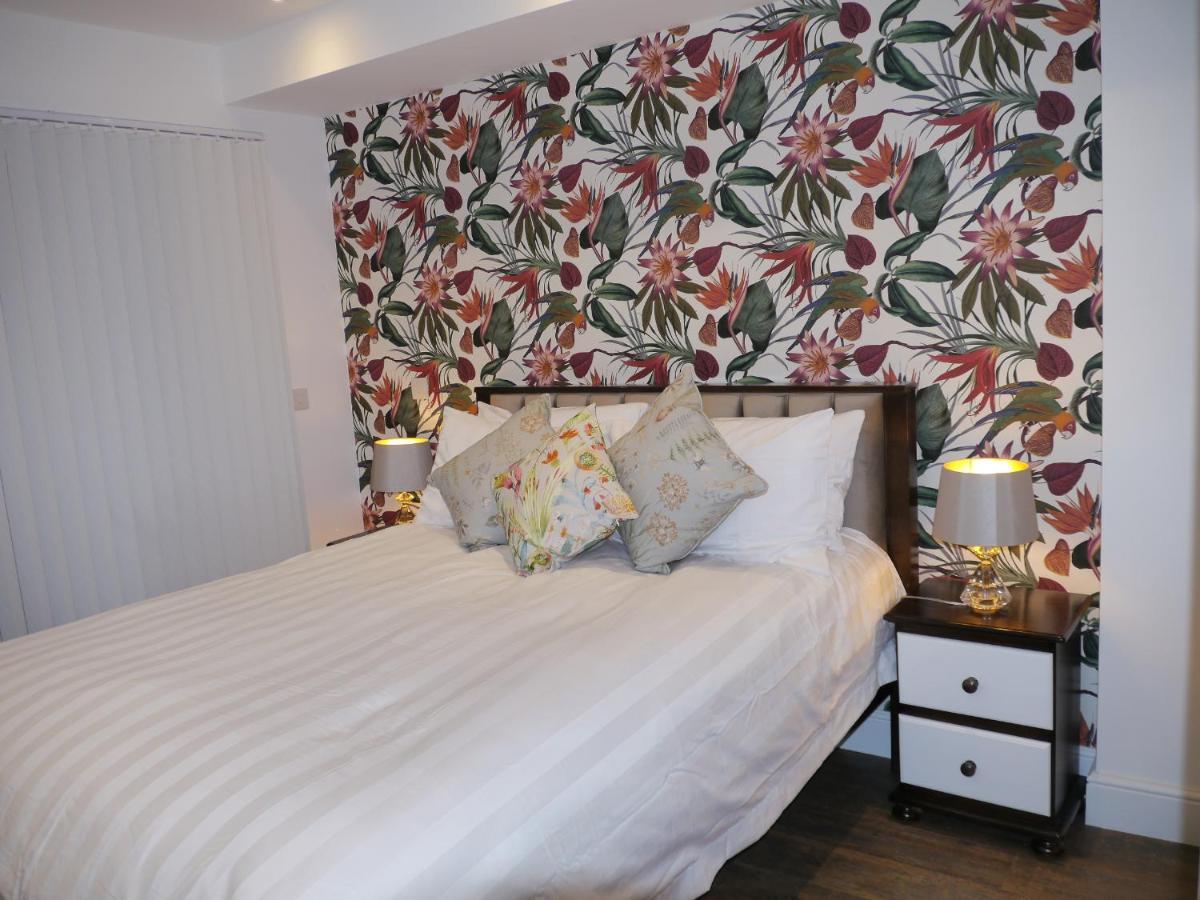 Apartment 64 Avonmore Olympia Kensington Boutique