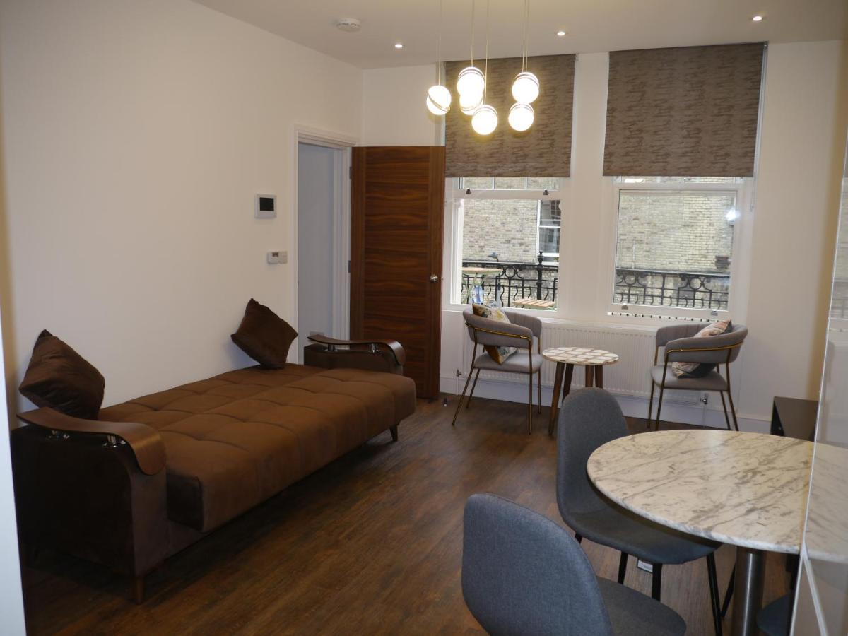 64 Avonmore Olympia Kensington Boutique *