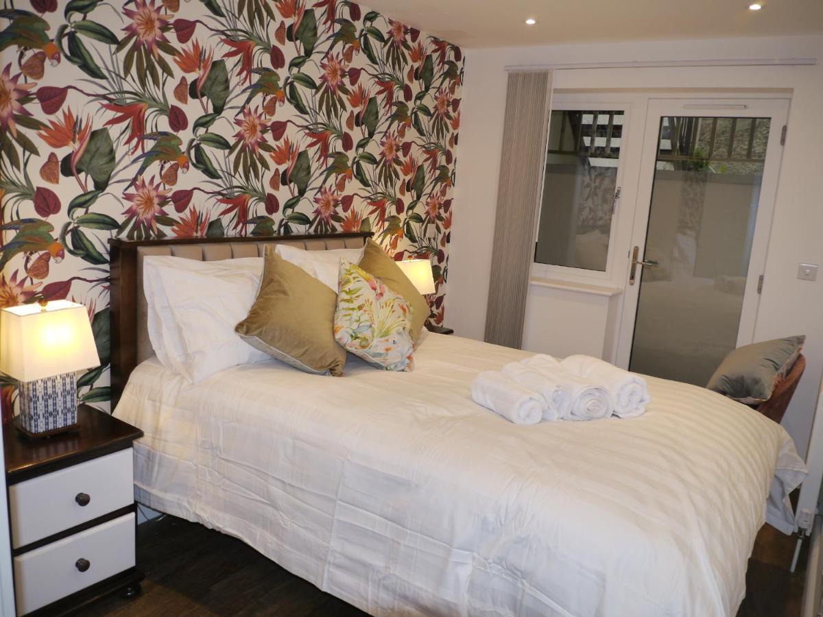 64 Avonmore Olympia Kensington Boutique Apartment *