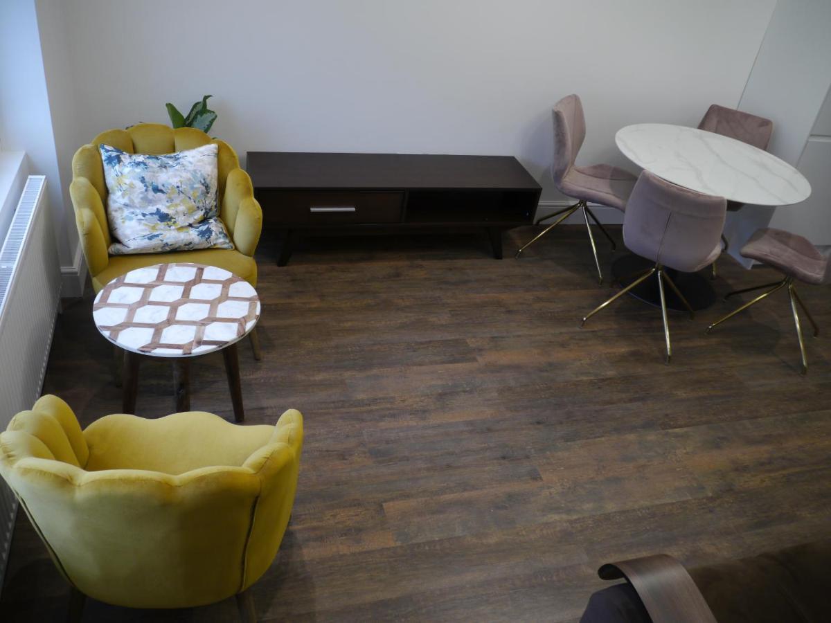 64 Avonmore Olympia Kensington Boutique Apartment