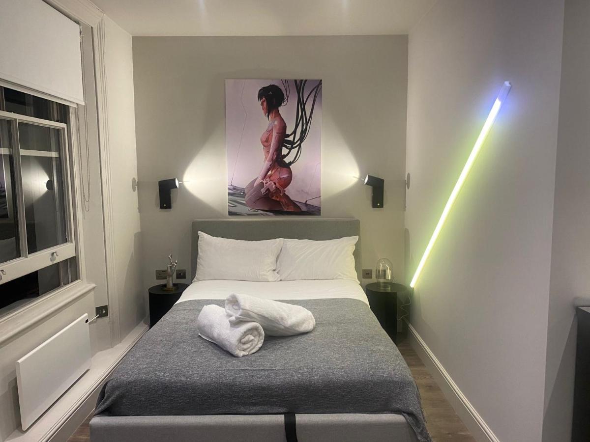 Appartement New Luxury Cyberpunk 1bed Studio Serviced Notting Hill Free Wifi & Netflix Location Perfect For Solo & Coupled Guests