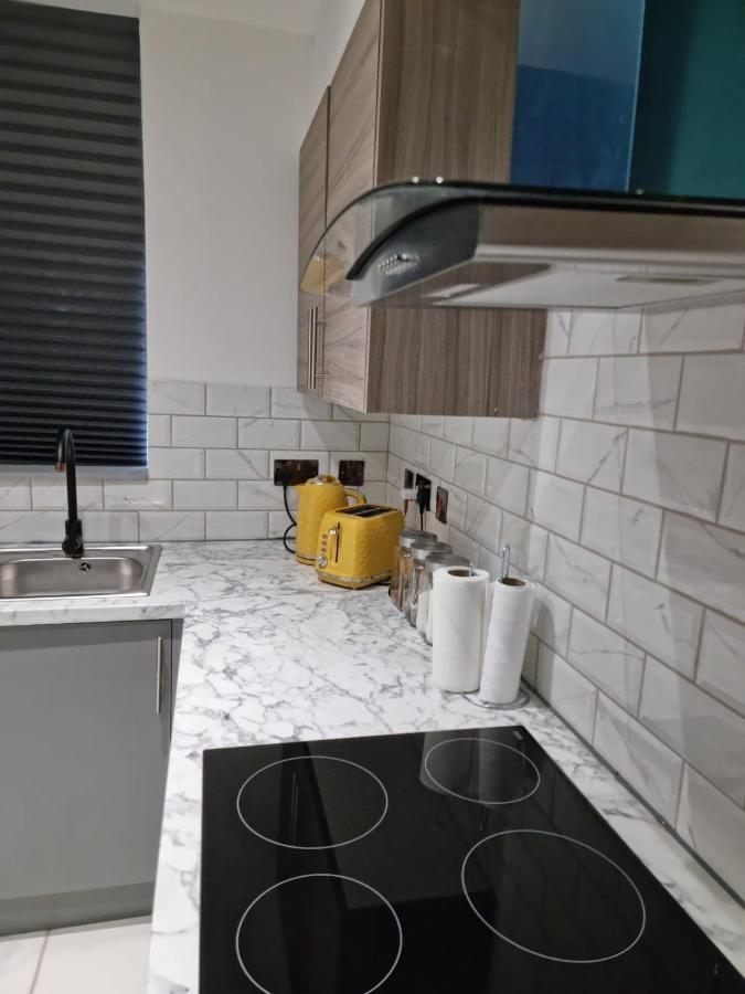 Remarkable 3-bed In Appartement
