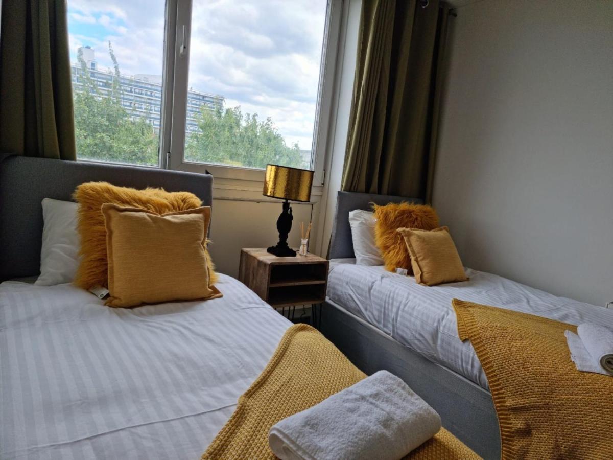 Appartement Remarkable 3-bed In Londen