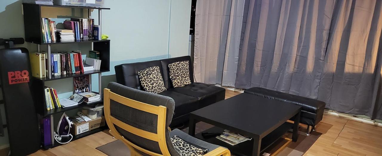Double In A Cosy Flat In Tooting Habitación en casa particular Londres
